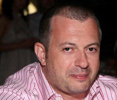 Bogdan Lupu, Violet