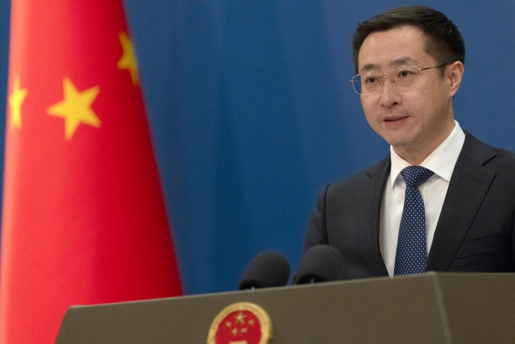 China avertizează că își va proteja interesele, după ce SUA extind sancțiunile împotriva Iranului