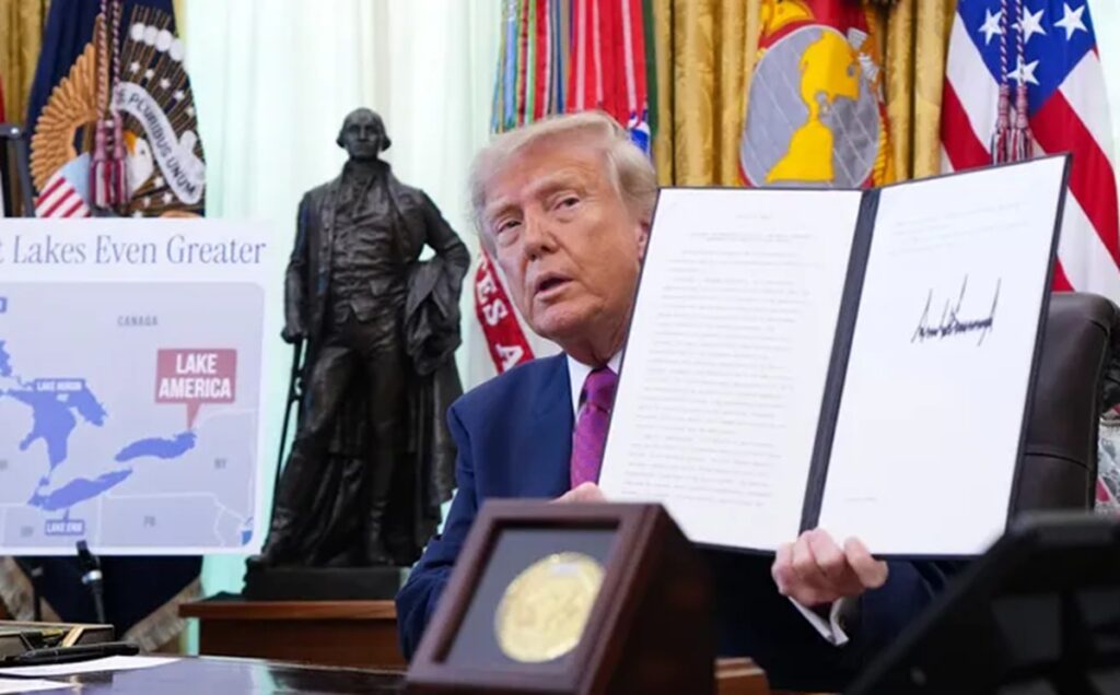 Trump semnează ordinul pentru redenumirea lacului Ontario în „Lacul America”, în plin conflict comercial cu Canada