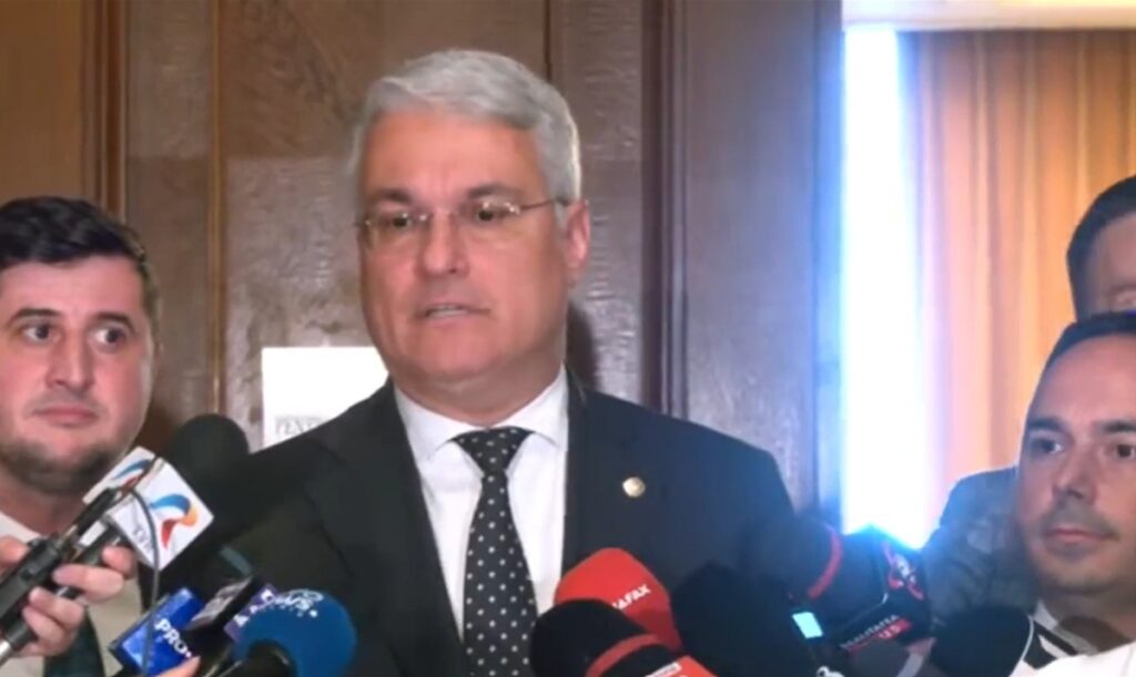 Dragoș Pîslaru, atac la PSD: „În propaganda PSD-istă, vina pentru incendiu nu o poartă cel care a aprins focul, ci pompierul”