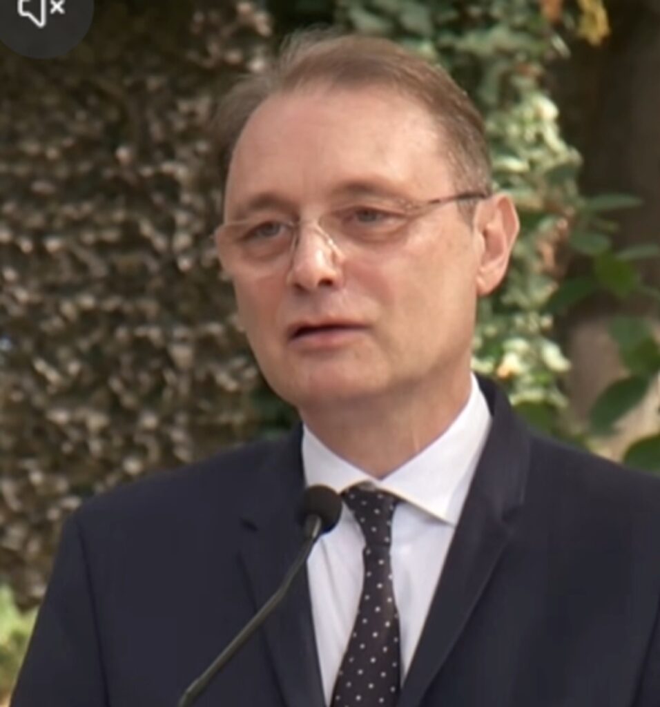 Niculescu, după întâlnirea cu PNL: Sper ca, până la finalul discuțiilor, să ajungem la un consens în interesul României