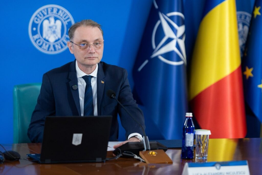 Luca Niculescu vrea un plan integrat pentru creşterea siguranţei în şcoli