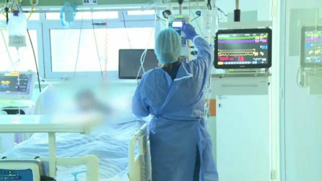 Primul deces provocat de gripă în acest sezon, confirmat în România Peste 82.000 de infecții respiratorii într-o singură săptămână